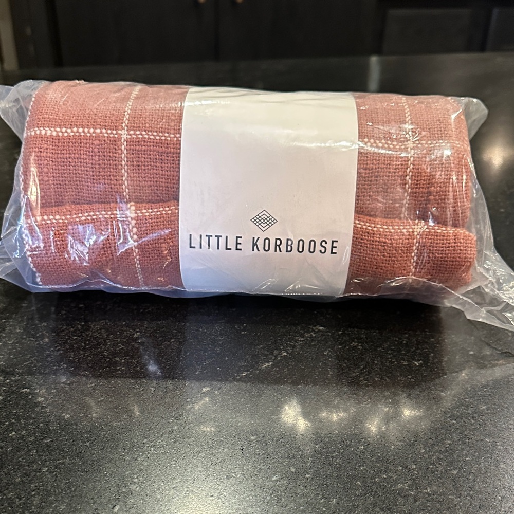 Little Korboose by April Nemeth‎ Woven Throw Blanket Rust 50 x 60
